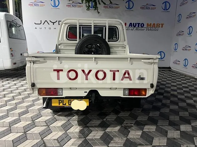 Toyota Land Cruiser Prado 2025 photo 5