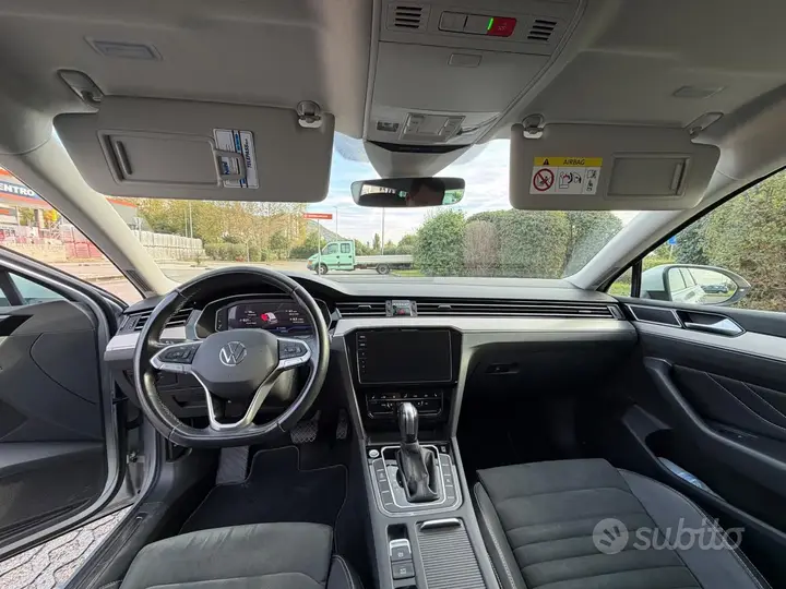 Volkswagen Passat 2021 photo 5