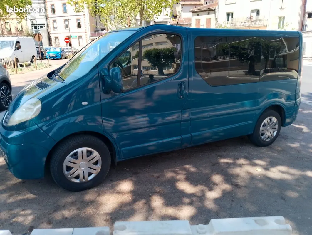 Renault Trafic 2007 photo 3