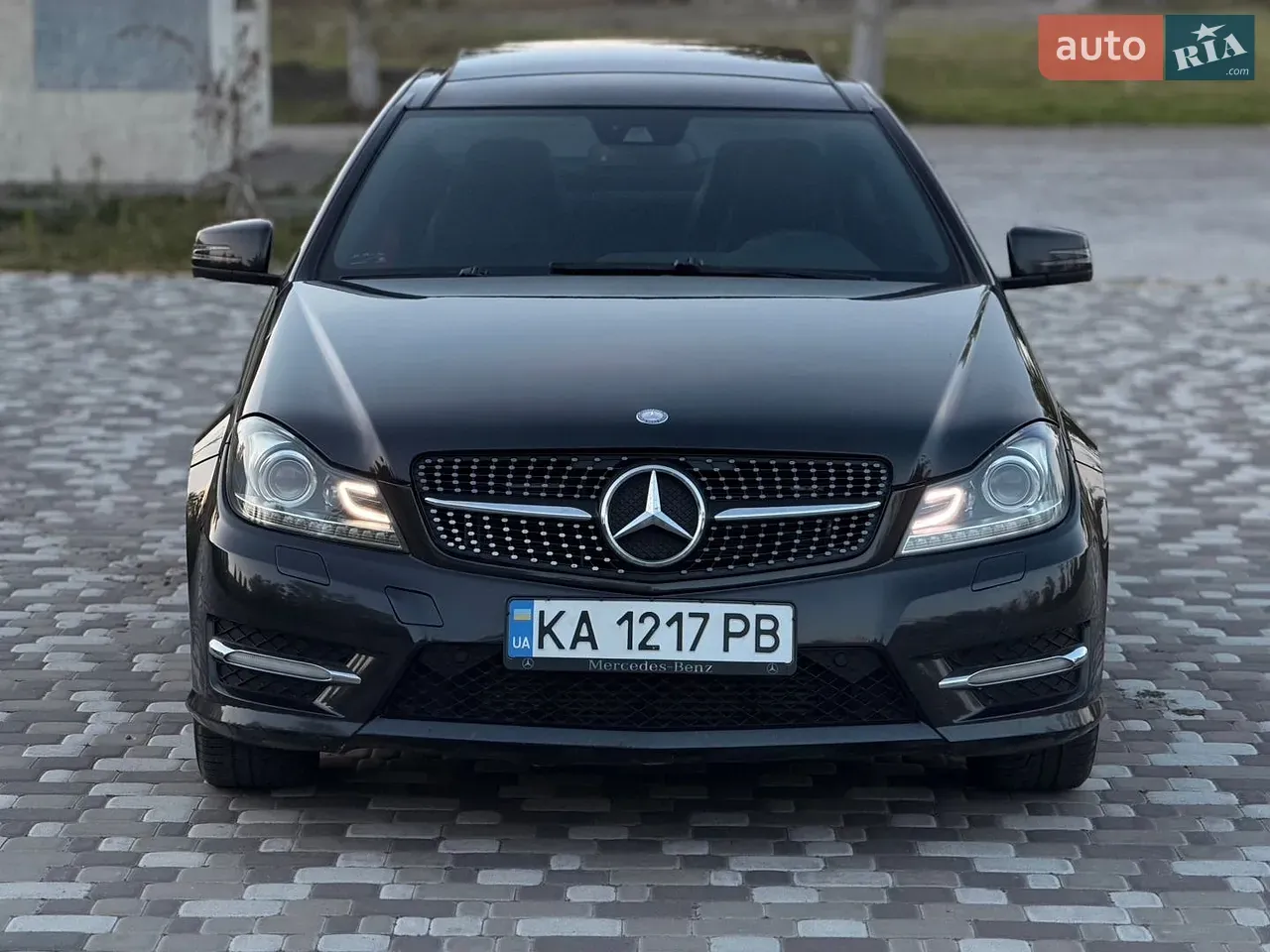 Mercedes-Benz C-Class 2012 photo 2