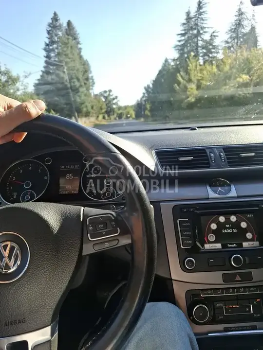 Volkswagen Passat B7 2011 photo 4