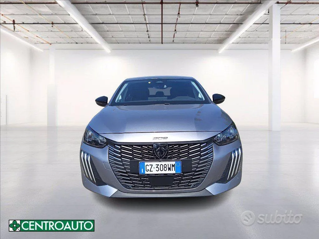 Peugeot 208 2025 photo 2