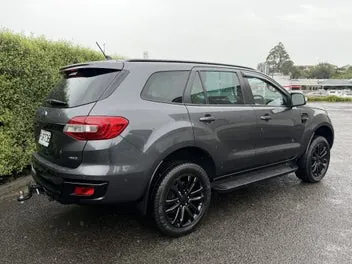 Ford Everest 2022 photo 5
