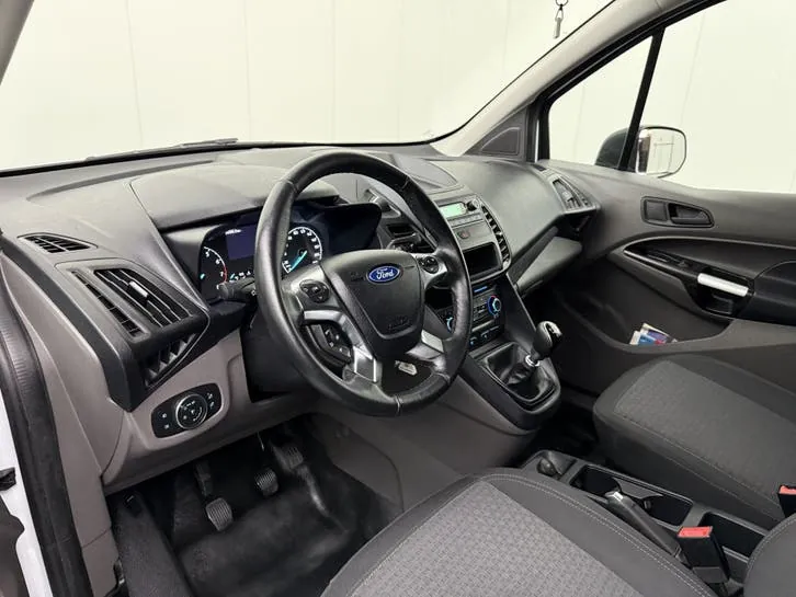 Ford Transit Connect 2024 photo 3