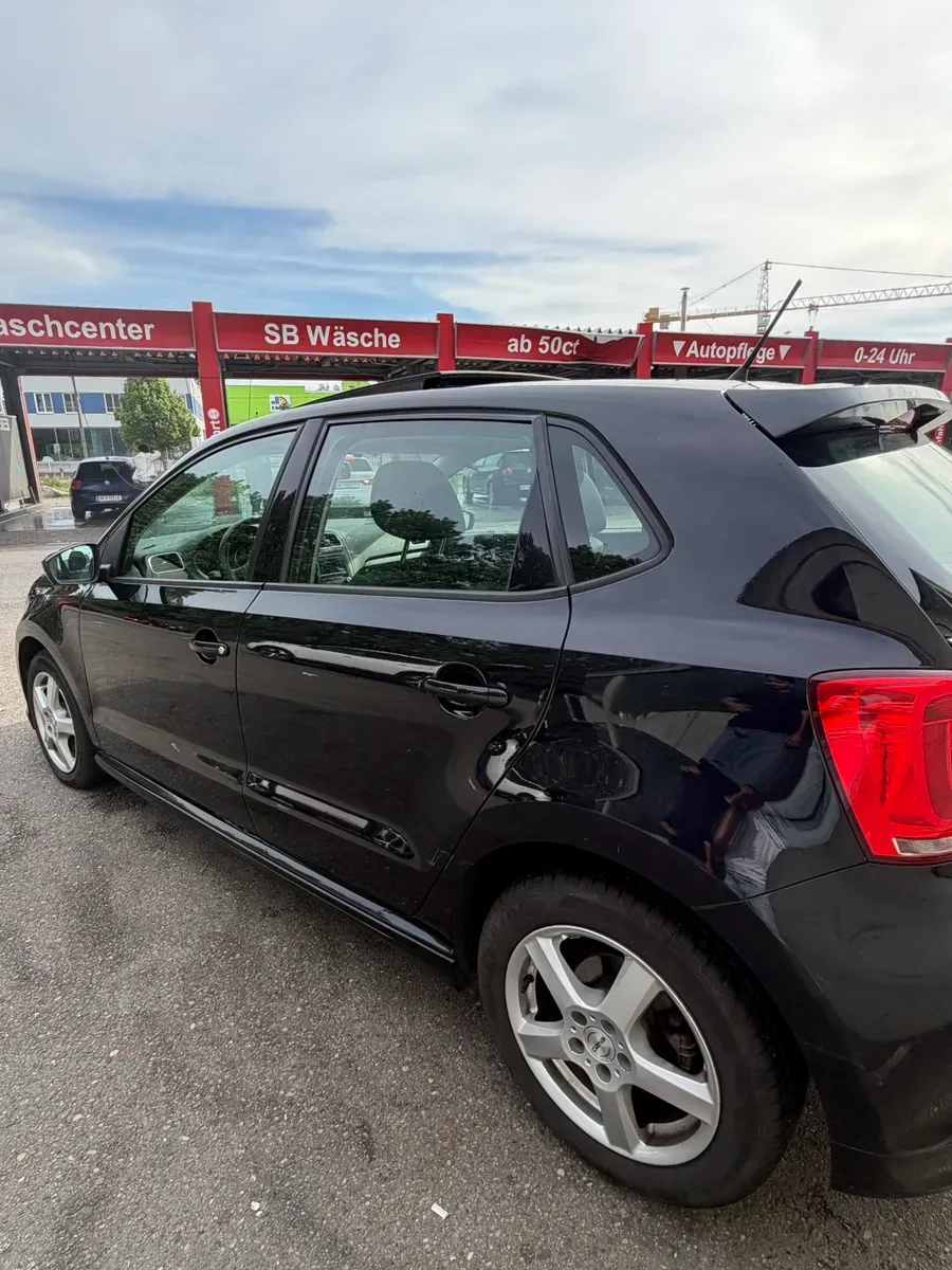 Volkswagen Polo 2012 photo 3