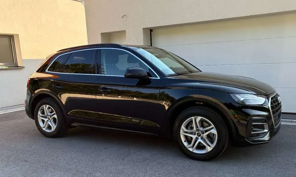 Audi Q5 2022 photo 2