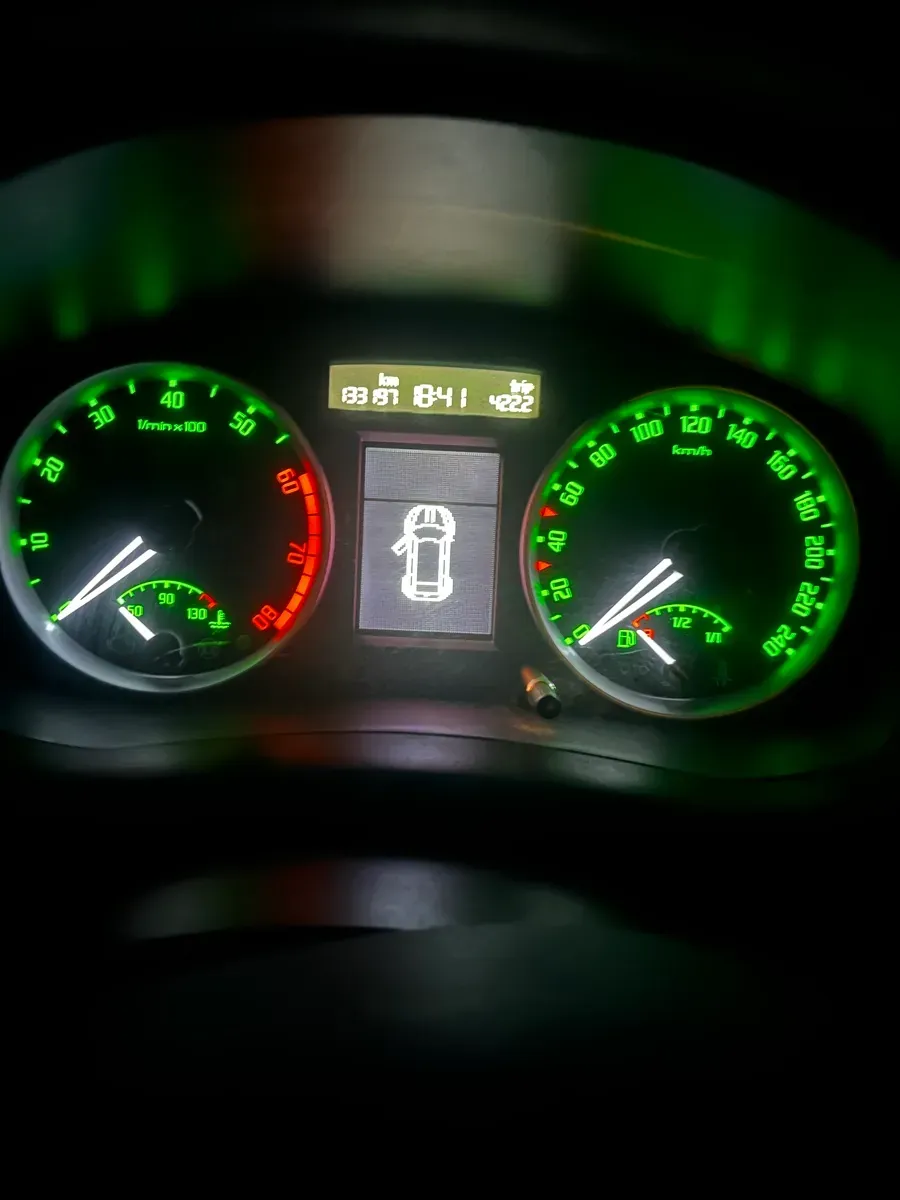Skoda Fabia 2009 photo 3