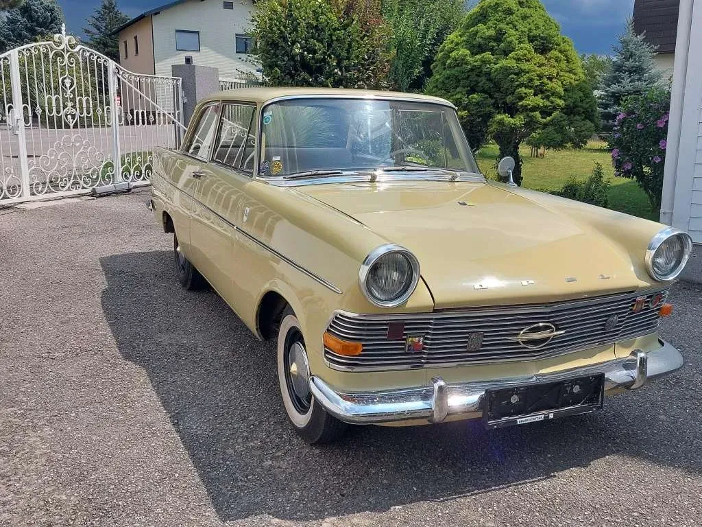 Opel Rekord 1961 photo 3