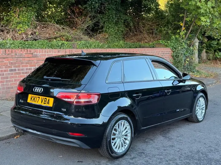 Audi A3 2017 photo 2
