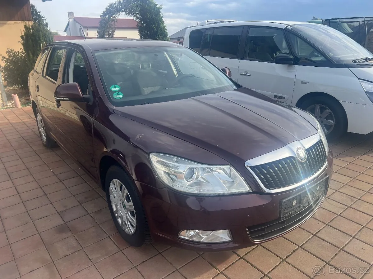 Skoda Octavia 2013 photo 2