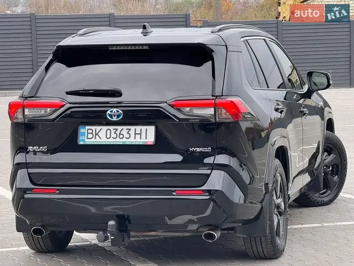 Toyota Rav4 2021 photo 4