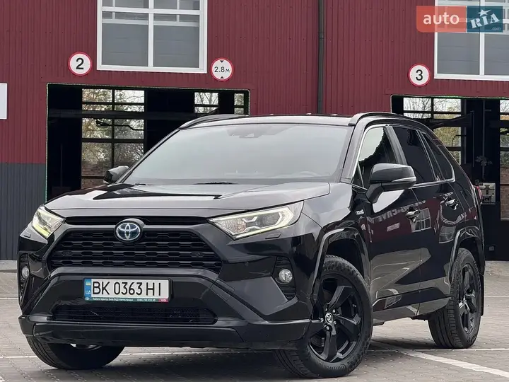 Toyota Rav4 2021 photo 2