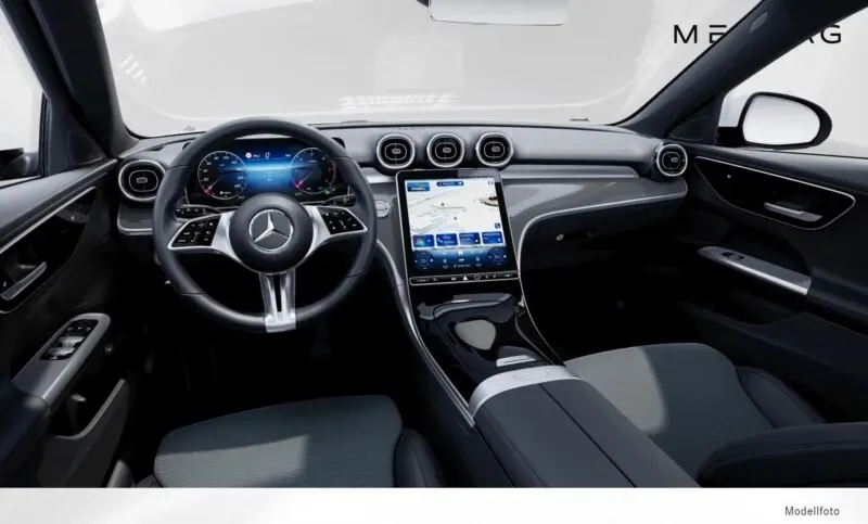 Mercedes-Benz C-Class 2025 photo 3
