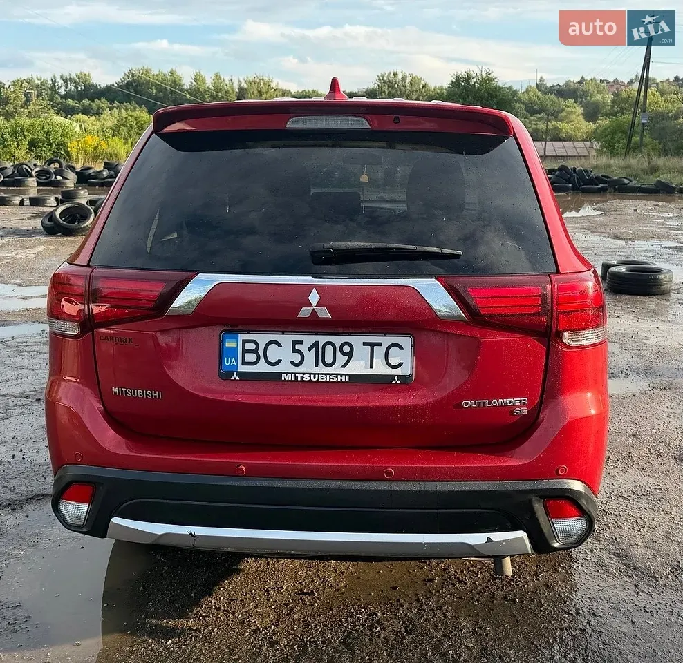 Mitsubishi Outlander 2017 photo 4