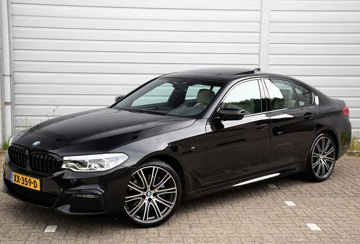 BMW 5 Series 2019 photo 3