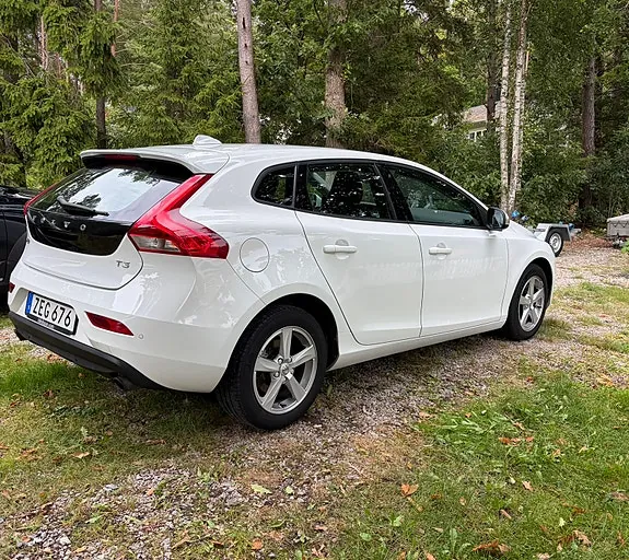Volvo V40 2018 photo 2