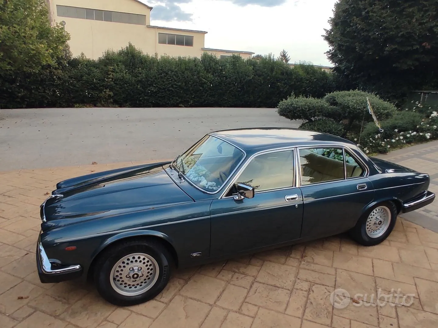 Jaguar Xj6 1980 photo 2