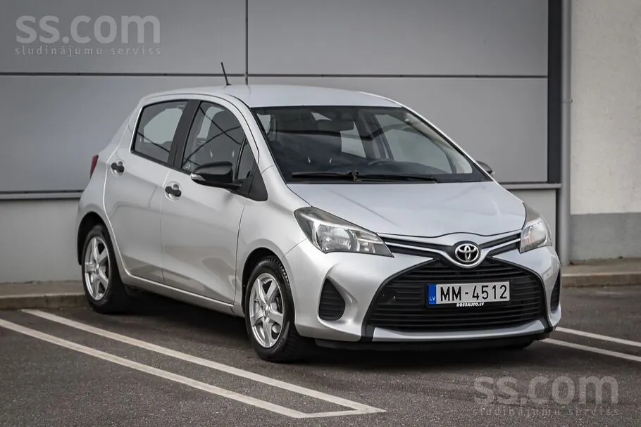Toyota Yaris 2015 photo 3