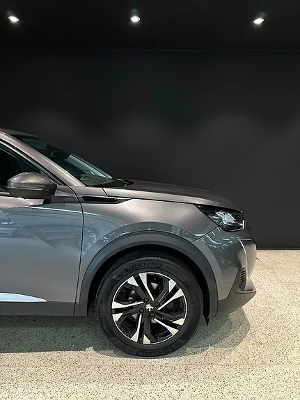 Peugeot 2008 2021 photo 4