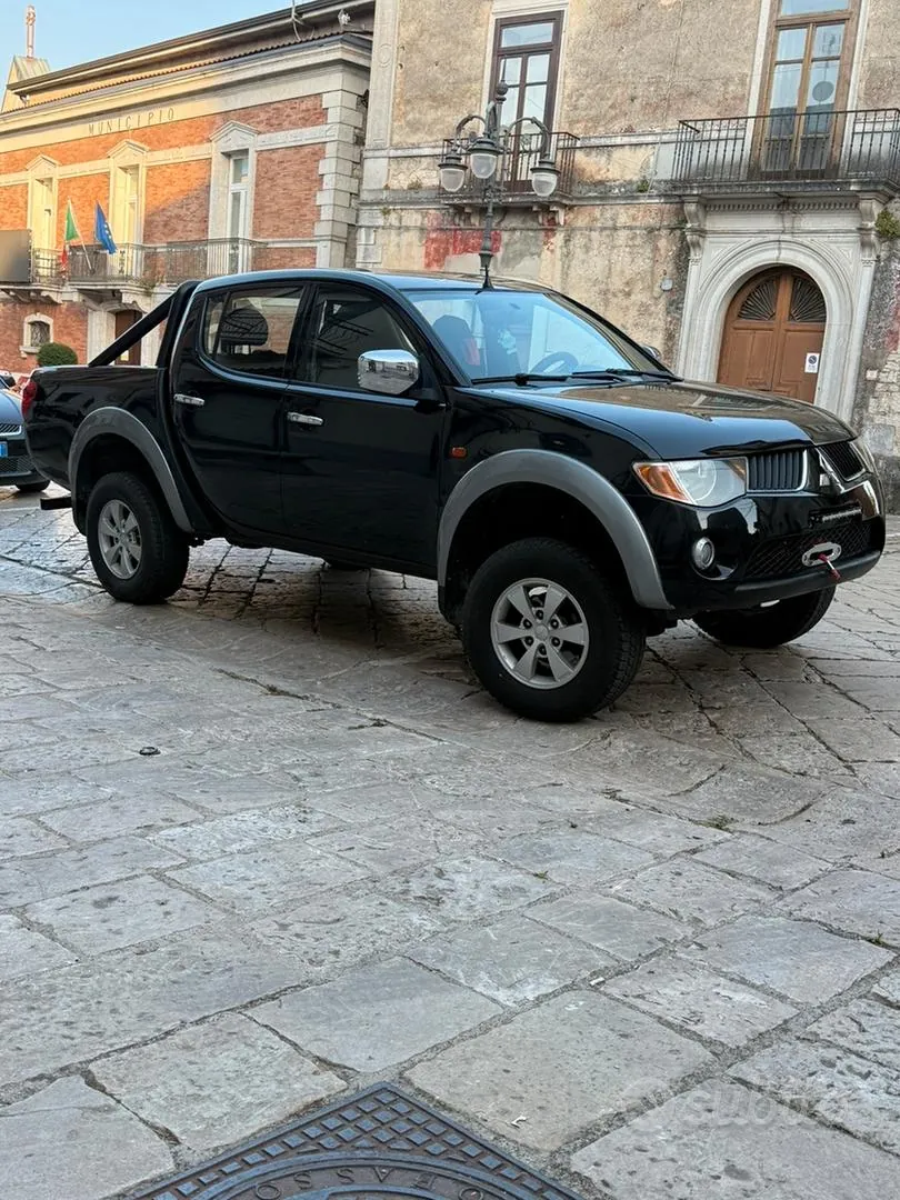Mitsubishi L200 2007 photo 4