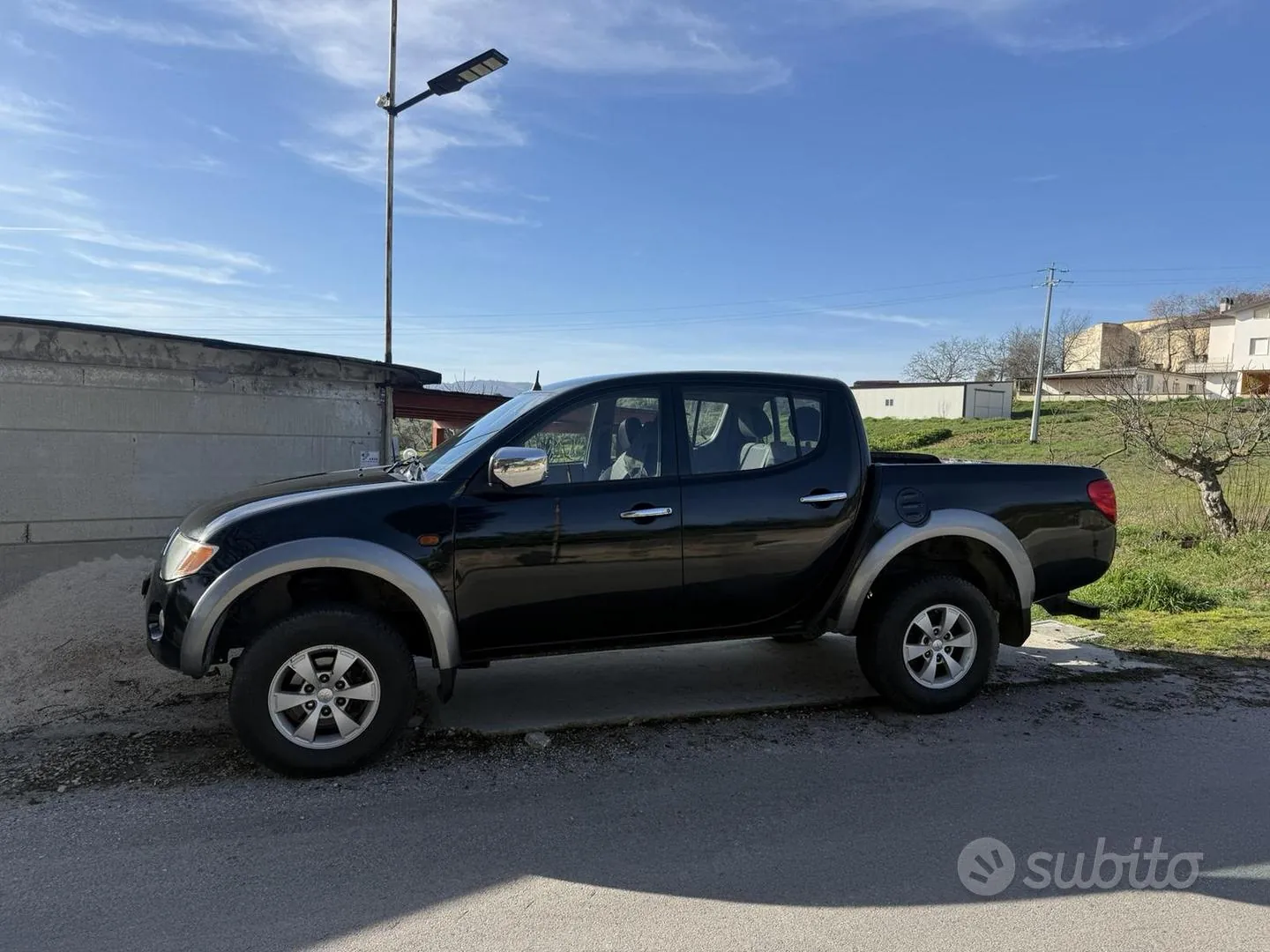 Mitsubishi L200