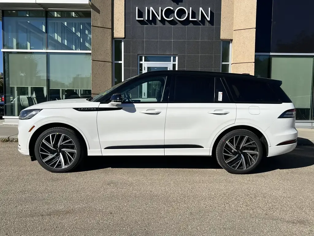 Lincoln Aviator 2027 photo 4