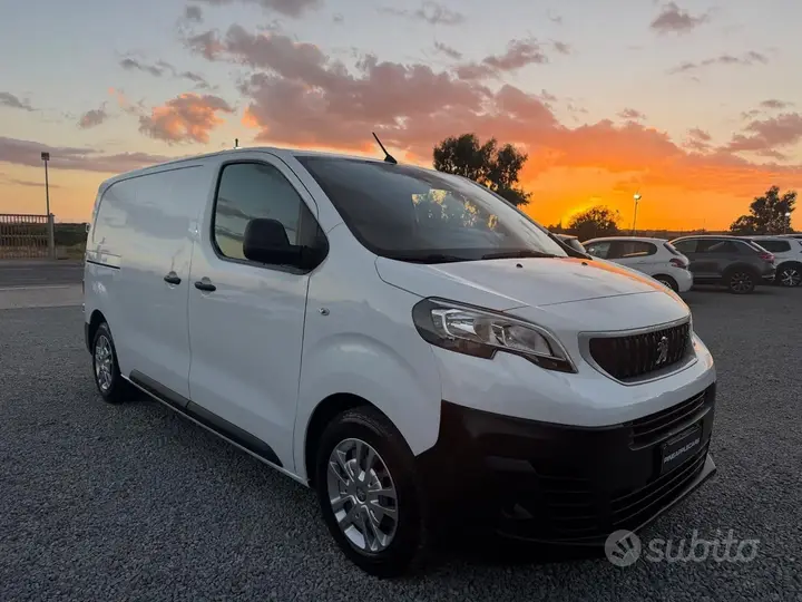 Peugeot Expert 2021 photo 4