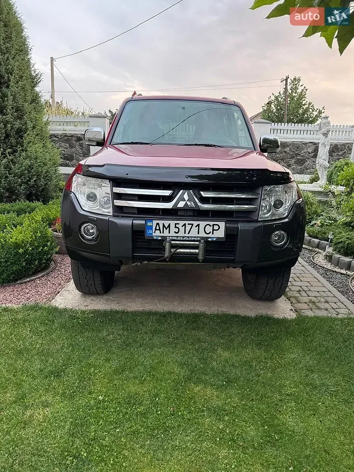 Mitsubishi Pajero 2007 photo 2