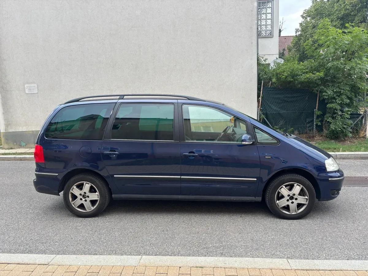 Volkswagen Sharan 2008 photo 3
