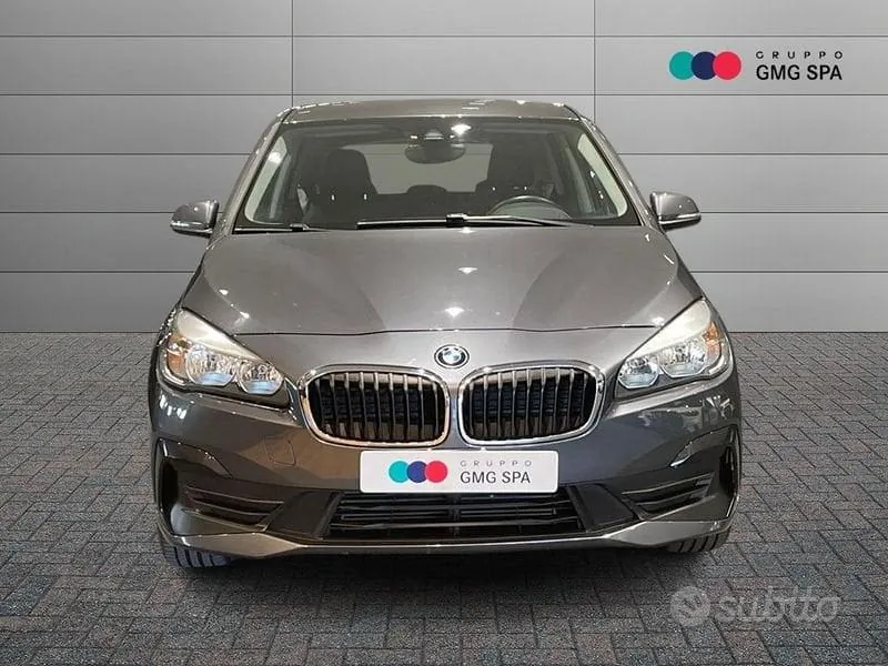 BMW 2 Series Active Tourer 2019 photo 2