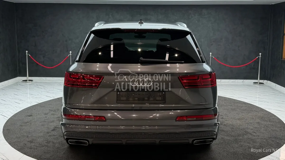 Audi Q7 2015 photo 4