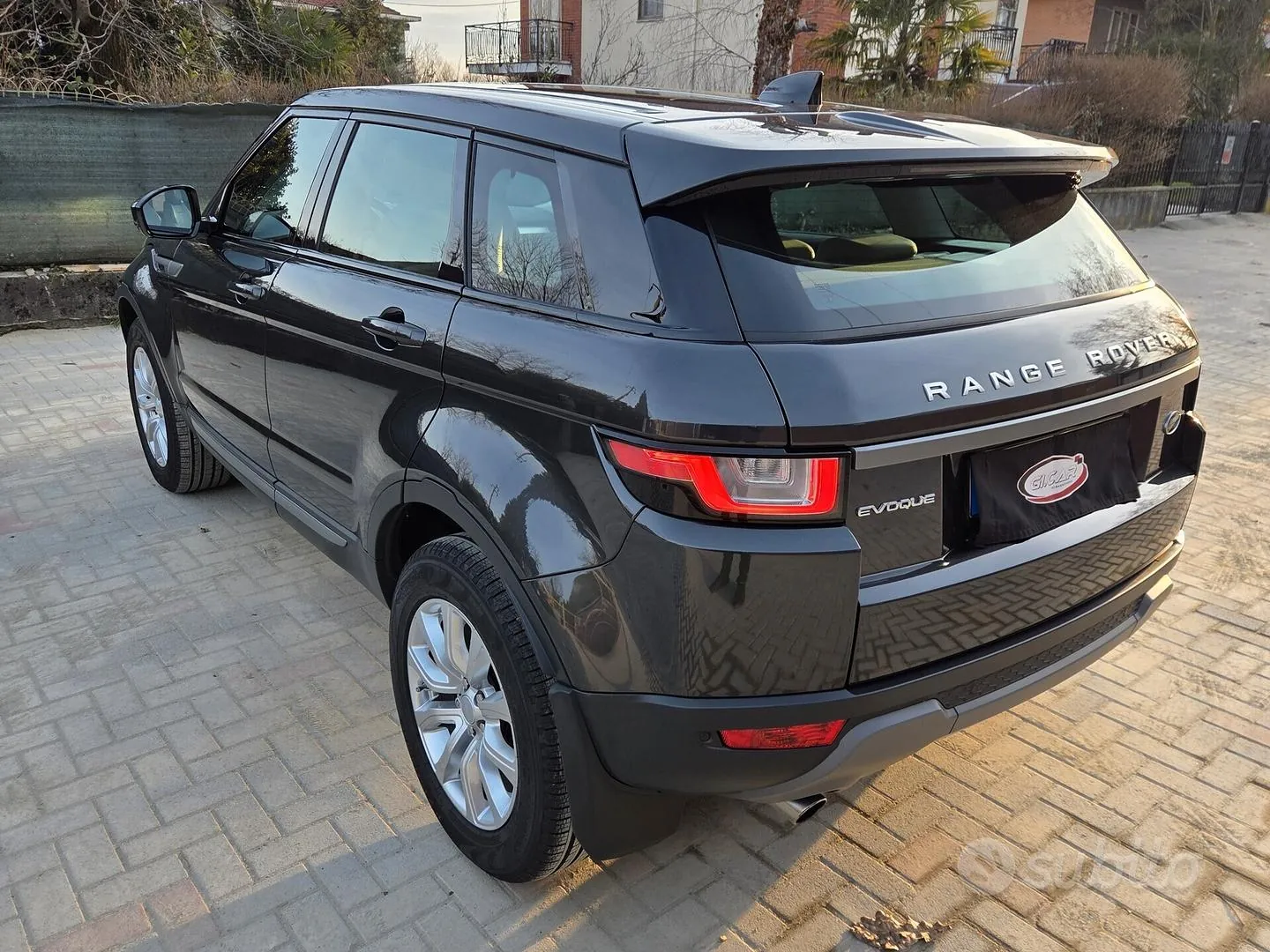Land Rover Range Rover Evoque 2017 photo 4