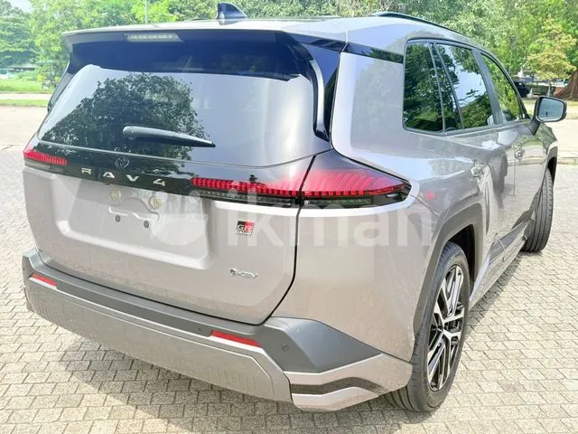 Toyota Rav4 2026 photo 3