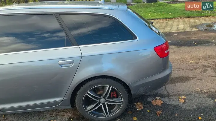 Audi A6 2010 photo 4