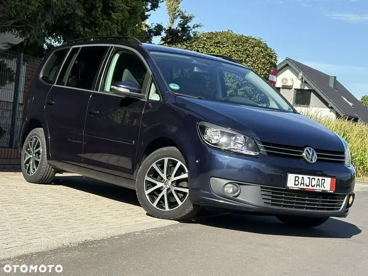 Volkswagen Touran 2014 photo 2