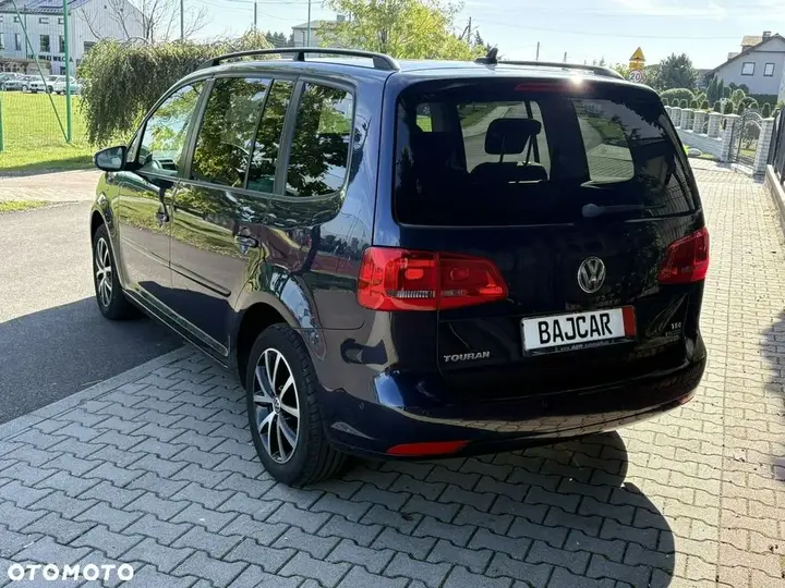 Volkswagen Touran 2014 photo 5