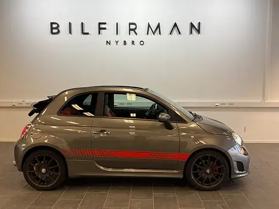 Abarth 500 2012 photo 2