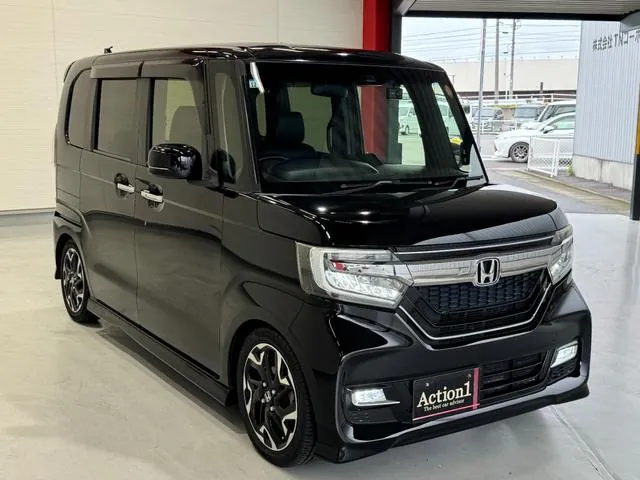 Honda N-Box 2017 photo 3