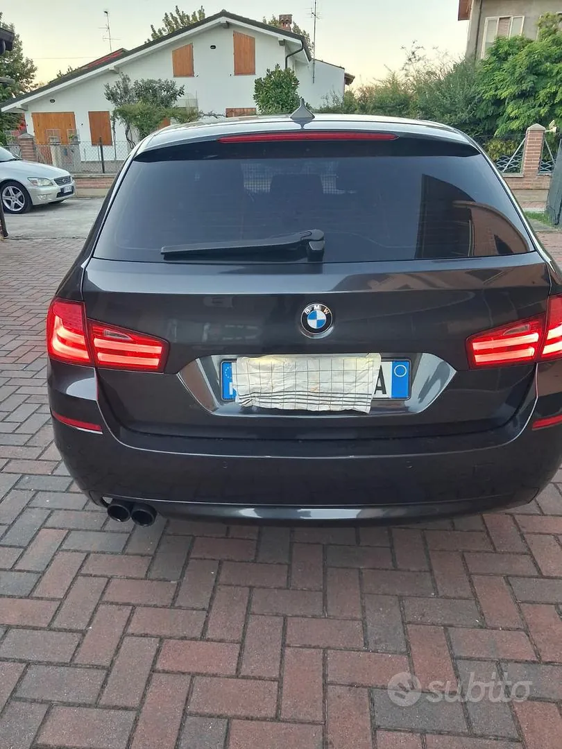 BMW 5 Series 2013 photo 2