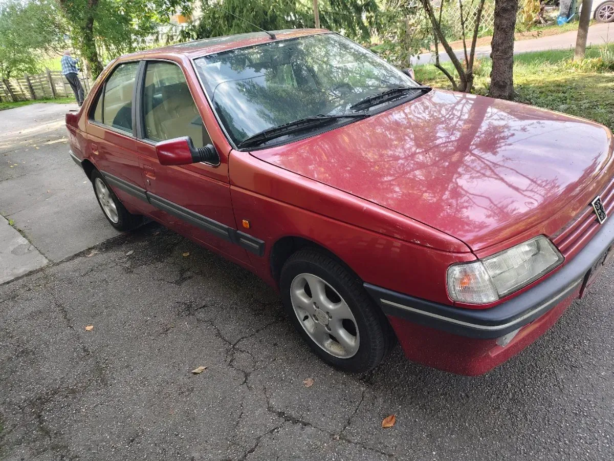 Peugeot 405