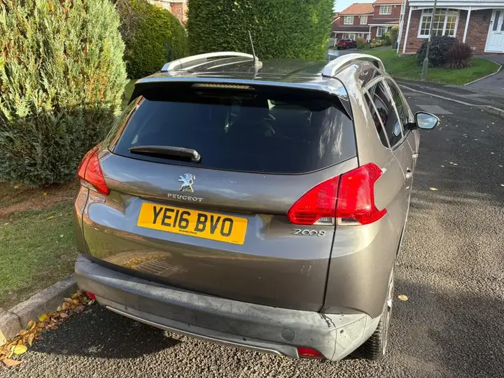 Peugeot 2008 2016 photo 4