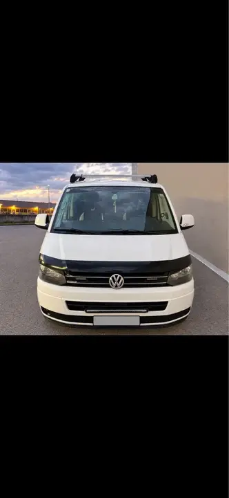 Volkswagen Multivan 2010 photo 3