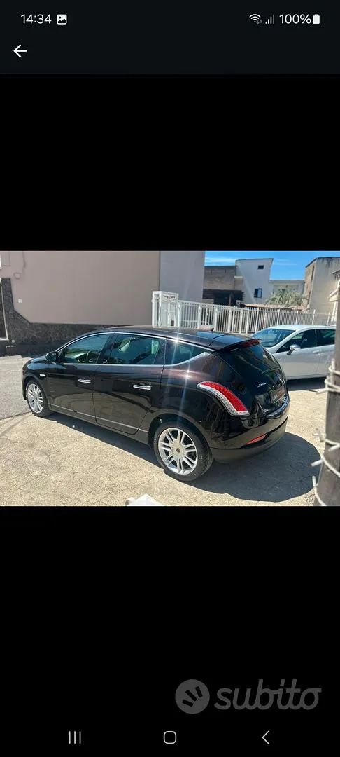 Lancia Delta 2011 photo 2