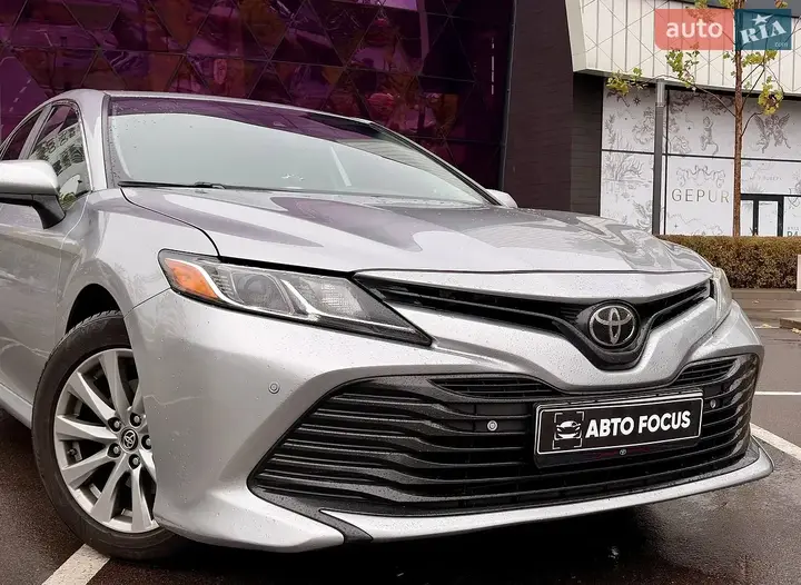Toyota Camry 2019 photo 2