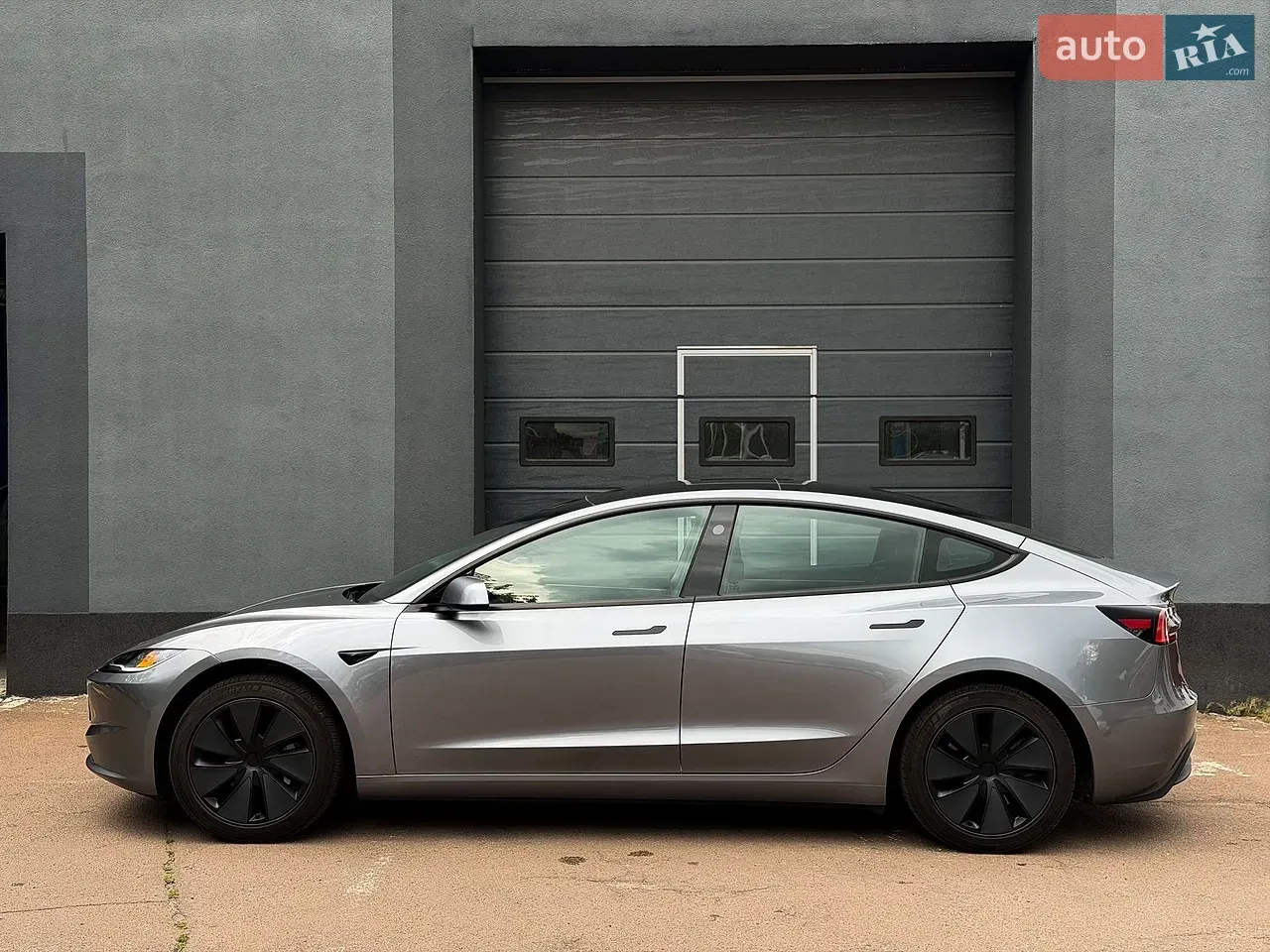 Tesla Model 3 2025 photo 5