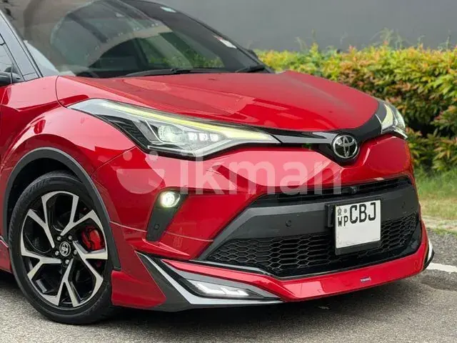 Toyota C-Hr 2019 photo 2