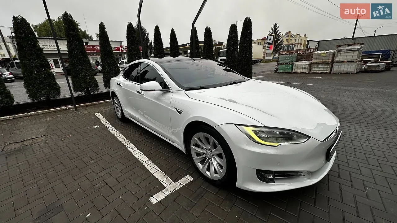Tesla Model S 2018 photo 5