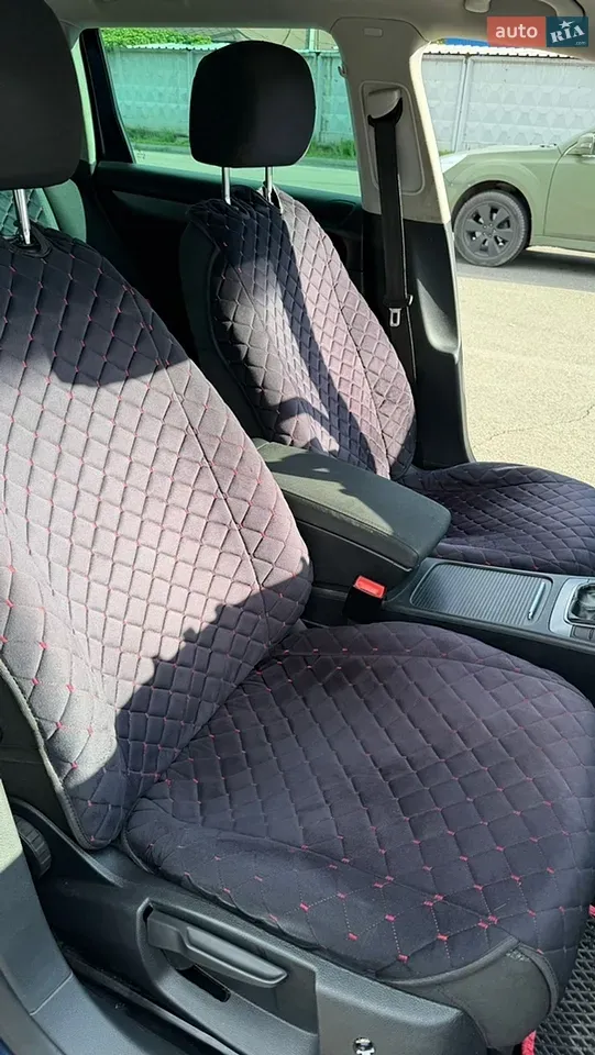 Volkswagen Passat 2011 photo 4