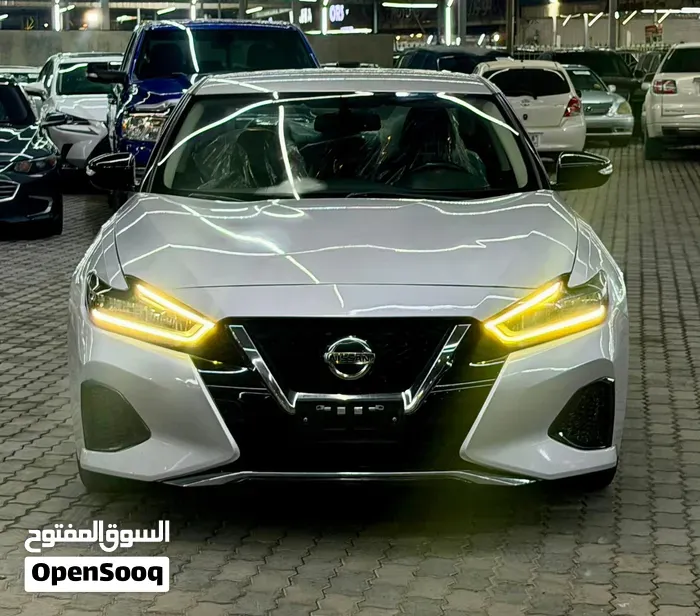 Nissan Maxima
