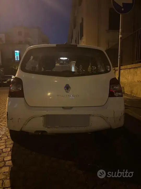Renault Twingo 2010 photo 2